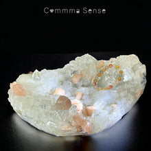 Load image into Gallery viewer, 大鑽石魚眼石 29x21cm Apophyllite