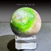 Load image into Gallery viewer, 雙色雙眼香芋紫x綠螢石球 Fluorite Ball