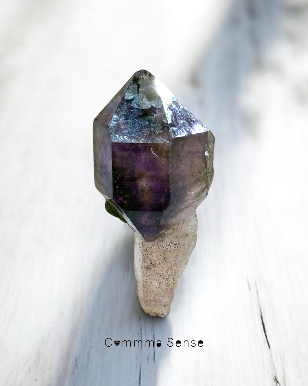 3cm 超七權杖 Lepidocrocite in Amethyst Scepter