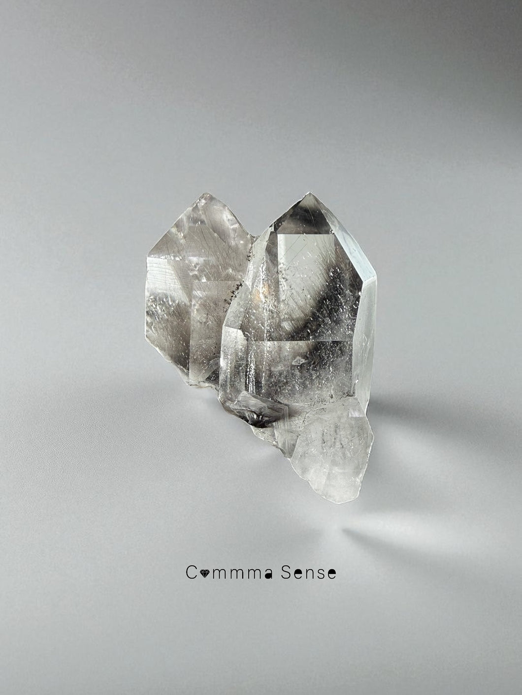 黑銀鈦 Brookite in Quartz