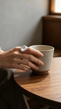 Load image into Gallery viewer, 天鐵925純銀戒指 Giebon Meteorite Silver Ring
