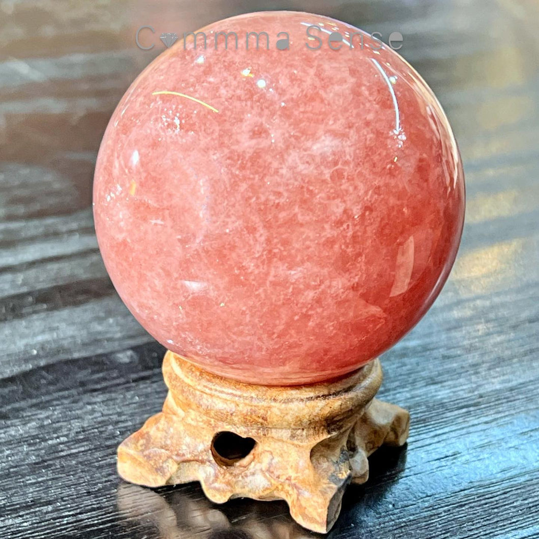 草莓晶 Strawberry Quartz Ball